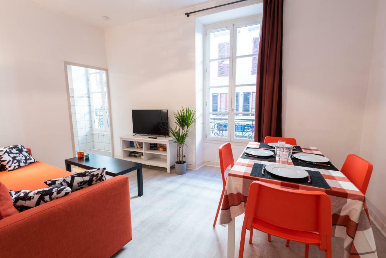 Appartement Coeur De Ville - Wifi - Lave-Seche Linge Pau Ngoại thất bức ảnh